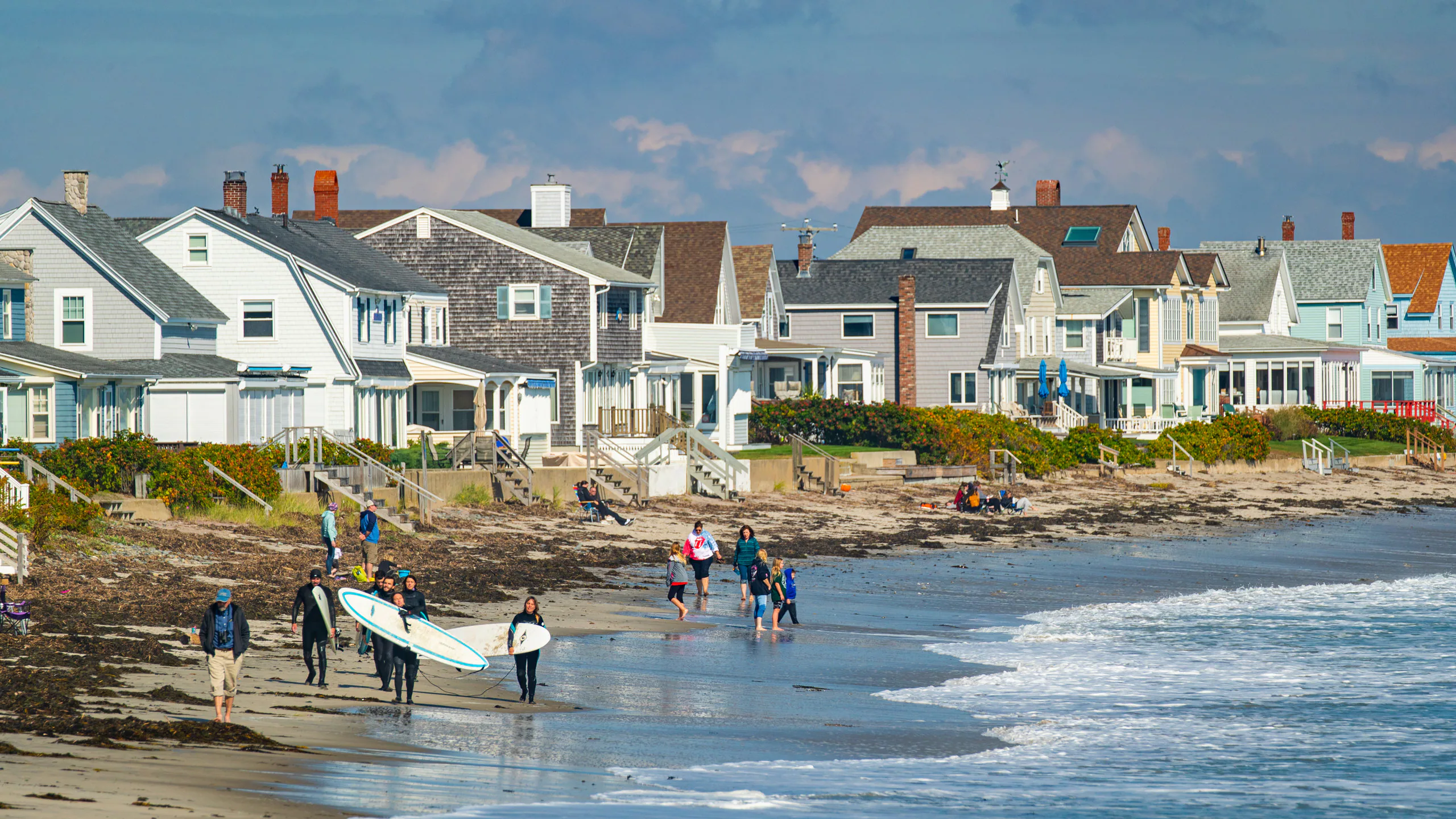 Beachfront homes in Wells, Maine, supported by managed IT services that keep vacation rentals and coastal businesses running smoothly.